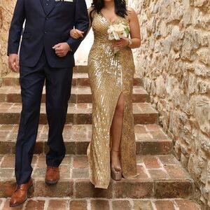 MAC DUGGAL BEADED FLORAL SLEEVELESS GOWN - bonus: bustle added to the back!